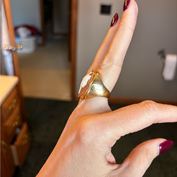 14K Gold Cameo Ring Carved Shell Athena or Roman Soldier size 7.25 - Picture 10 of 16